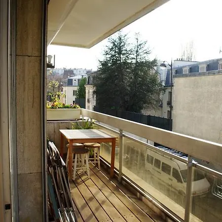 Boileau - 6 Adults * Paris