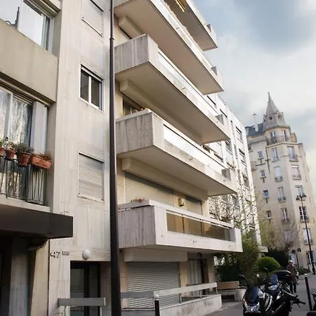 Boileau - 6 Adults